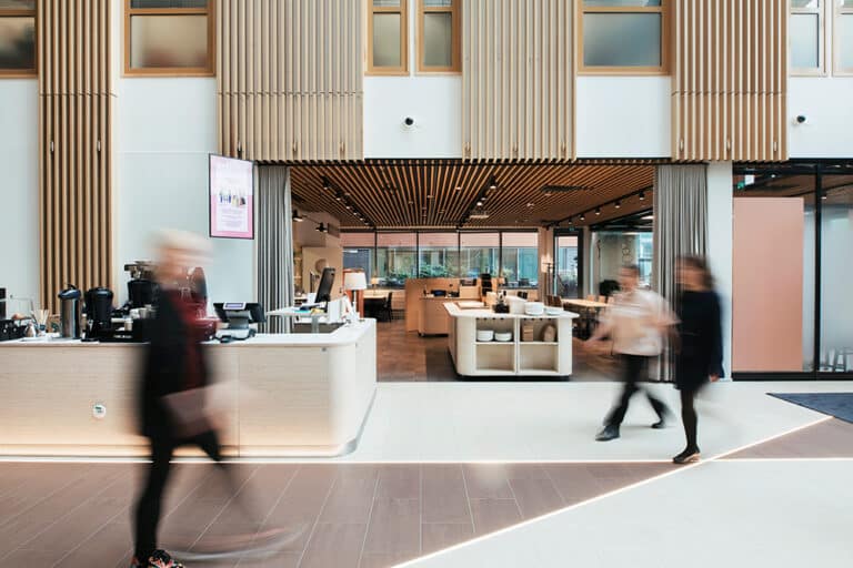 Plaza Pilke ravintola aulan laidalla